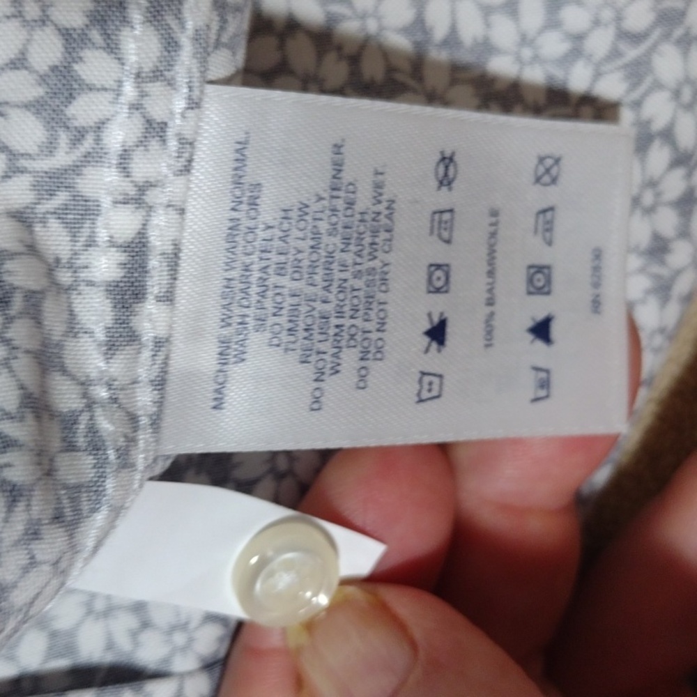 Land's End no-iron black and white cotton button-down shirt 12 - Picture 5 of 7